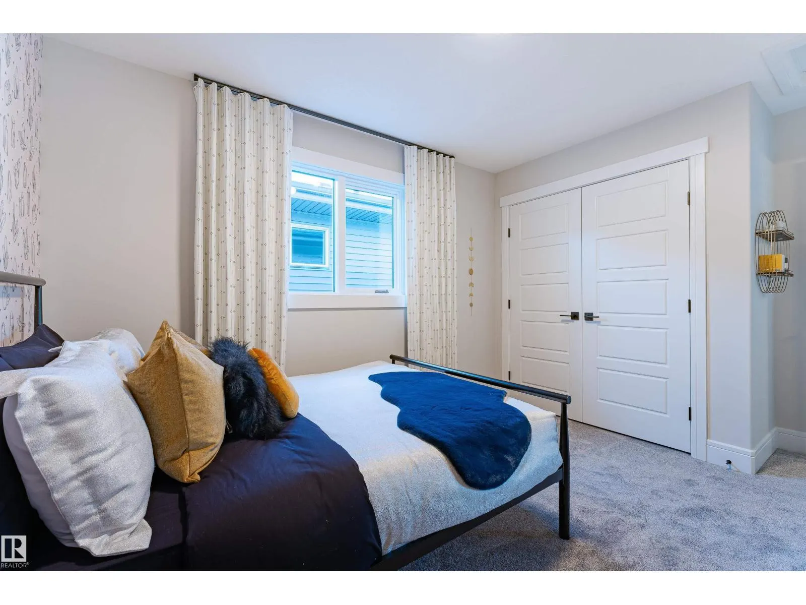 2512 204 ST NW NW