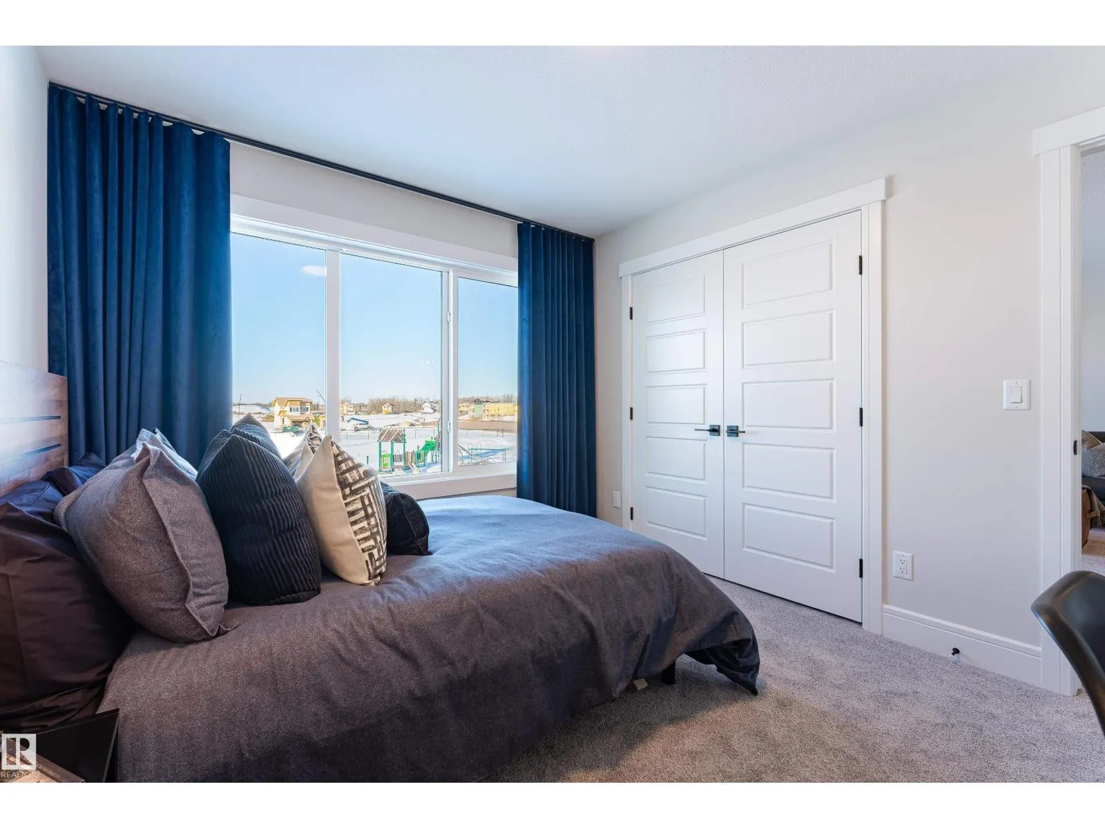 2512 204 ST NW NW