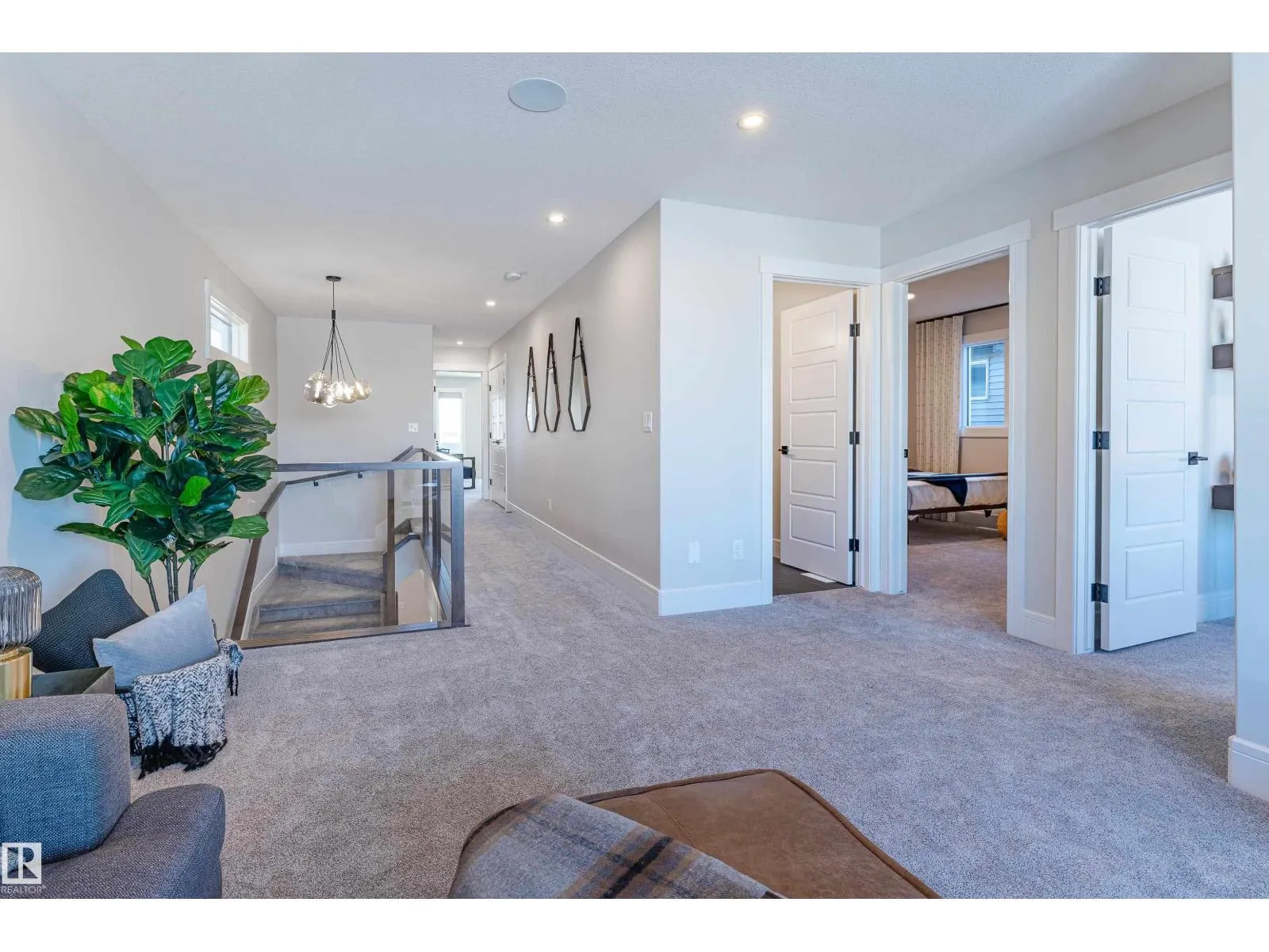 2512 204 ST NW NW
