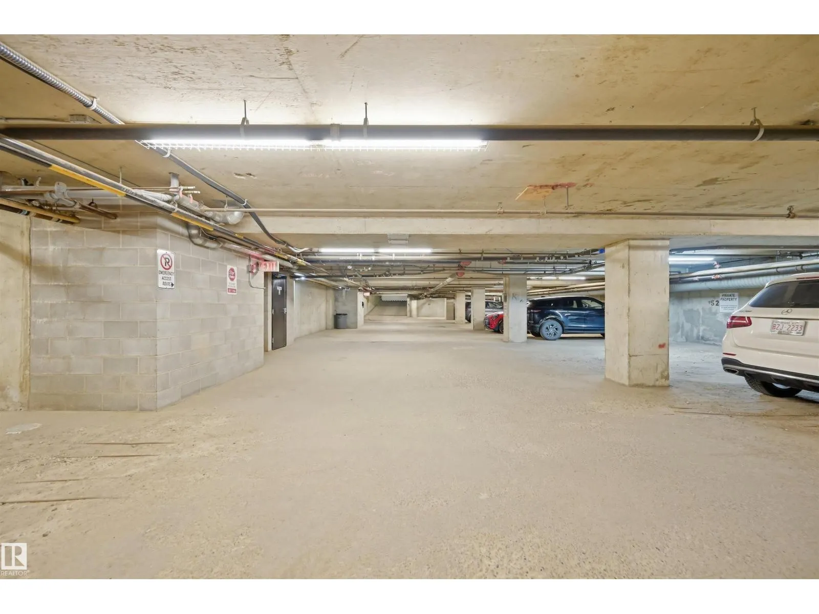 #302 10106 105 ST NW