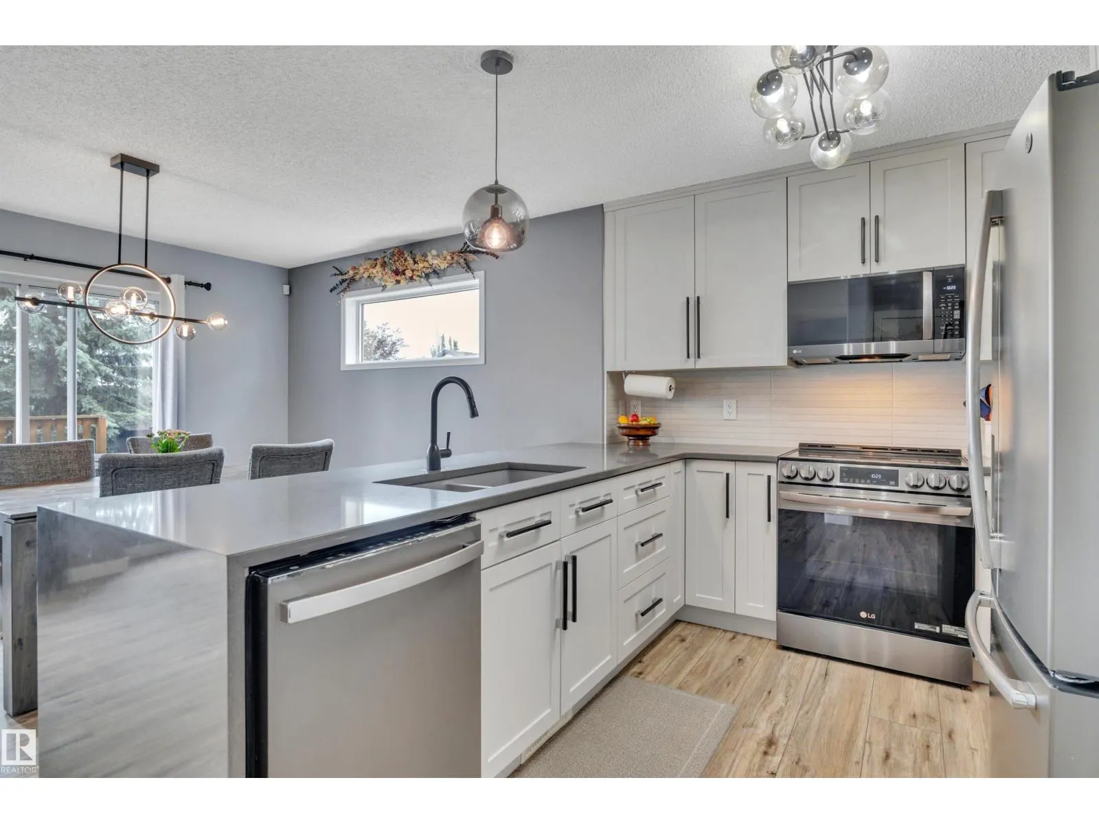 78 BIRCHMONT CR