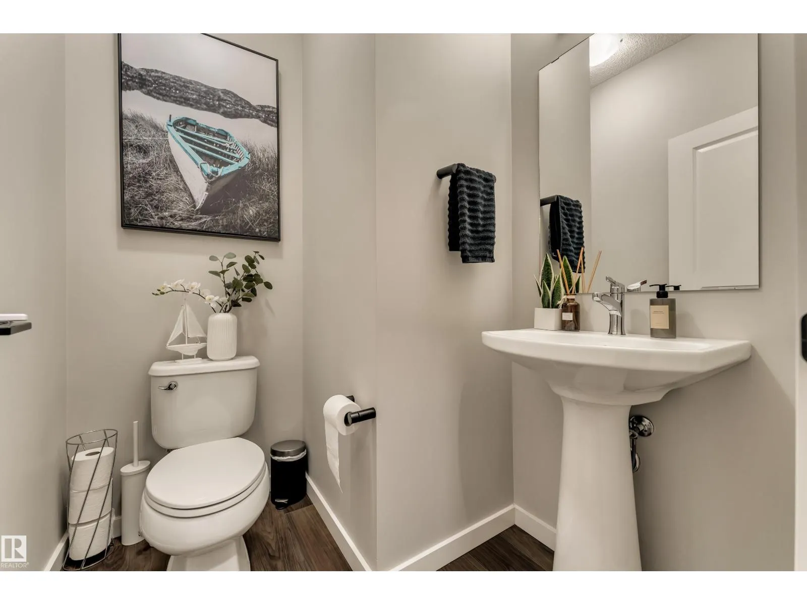 4107 5 AV SW