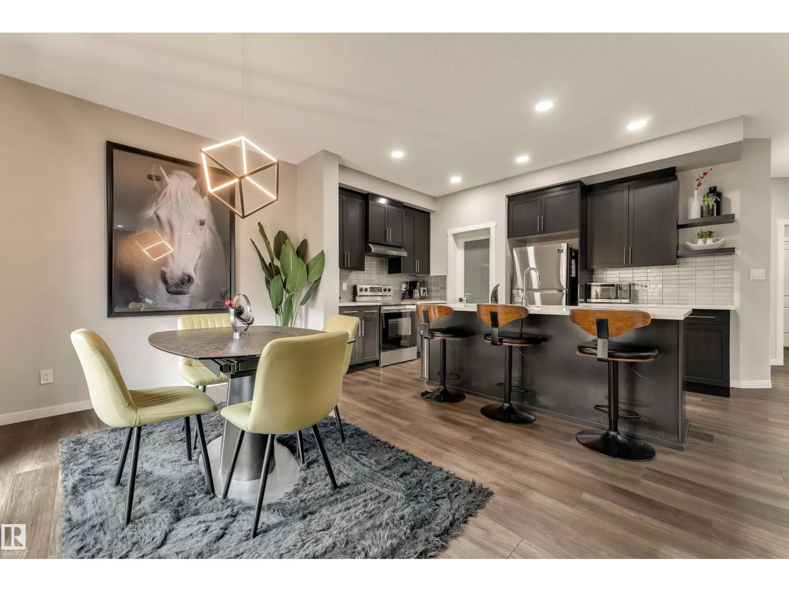 4107 5 AV SW