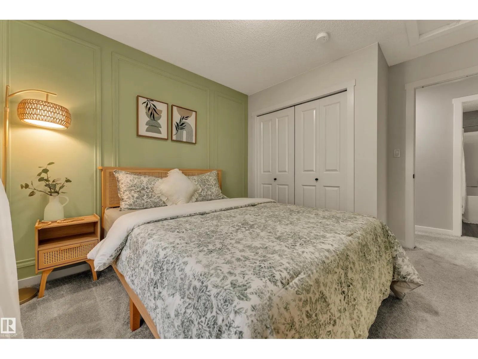 4107 5 AV SW