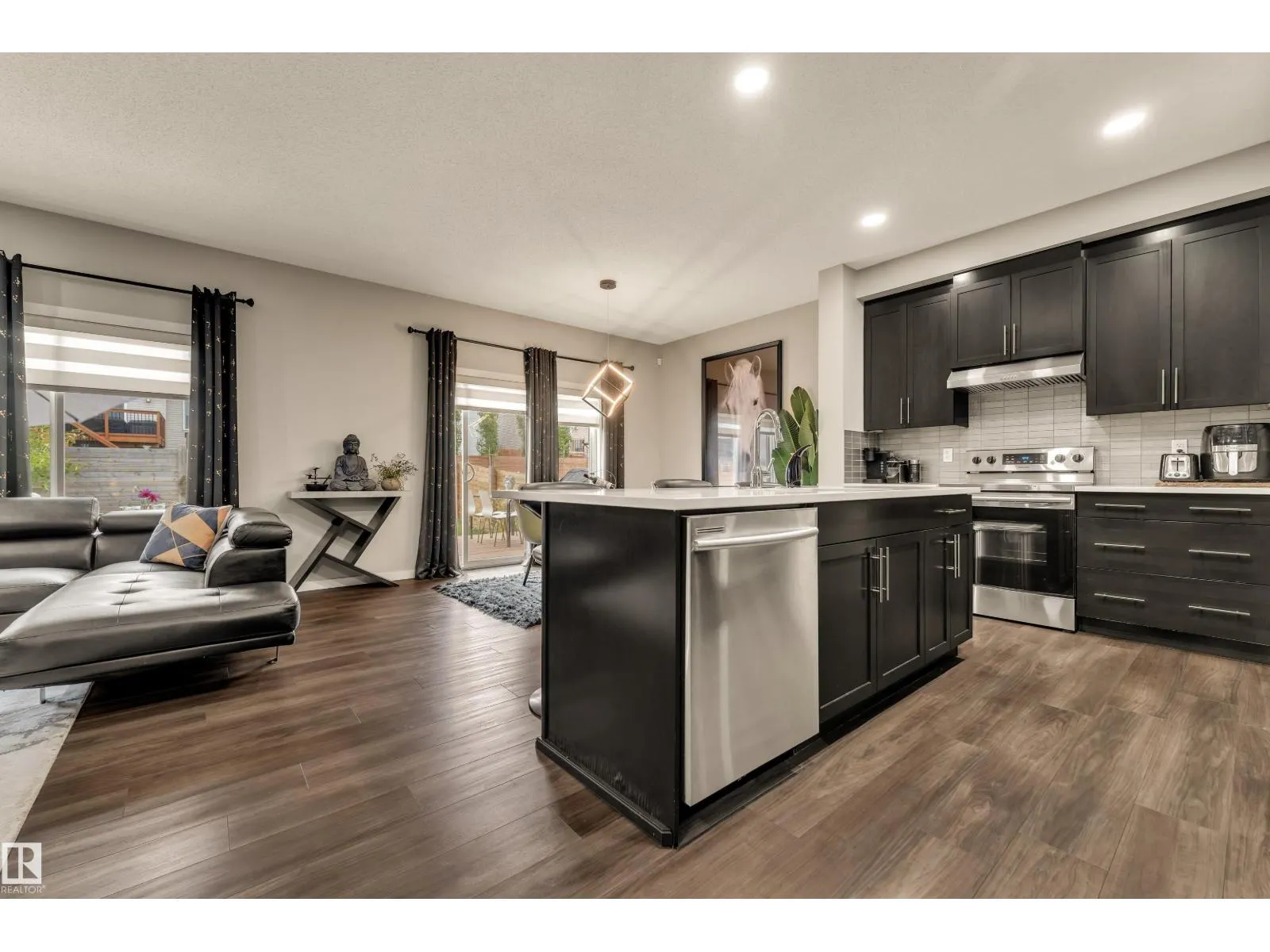 4107 5 AV SW