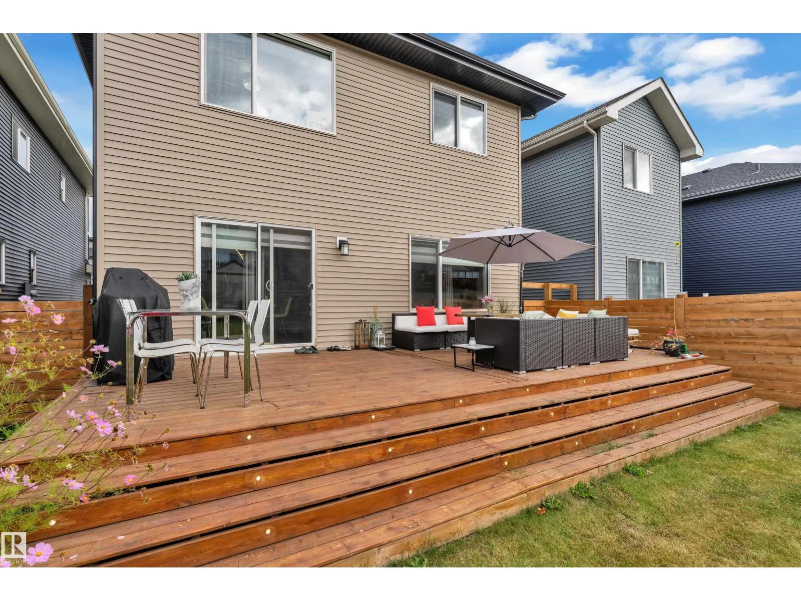 4107 5 AV SW