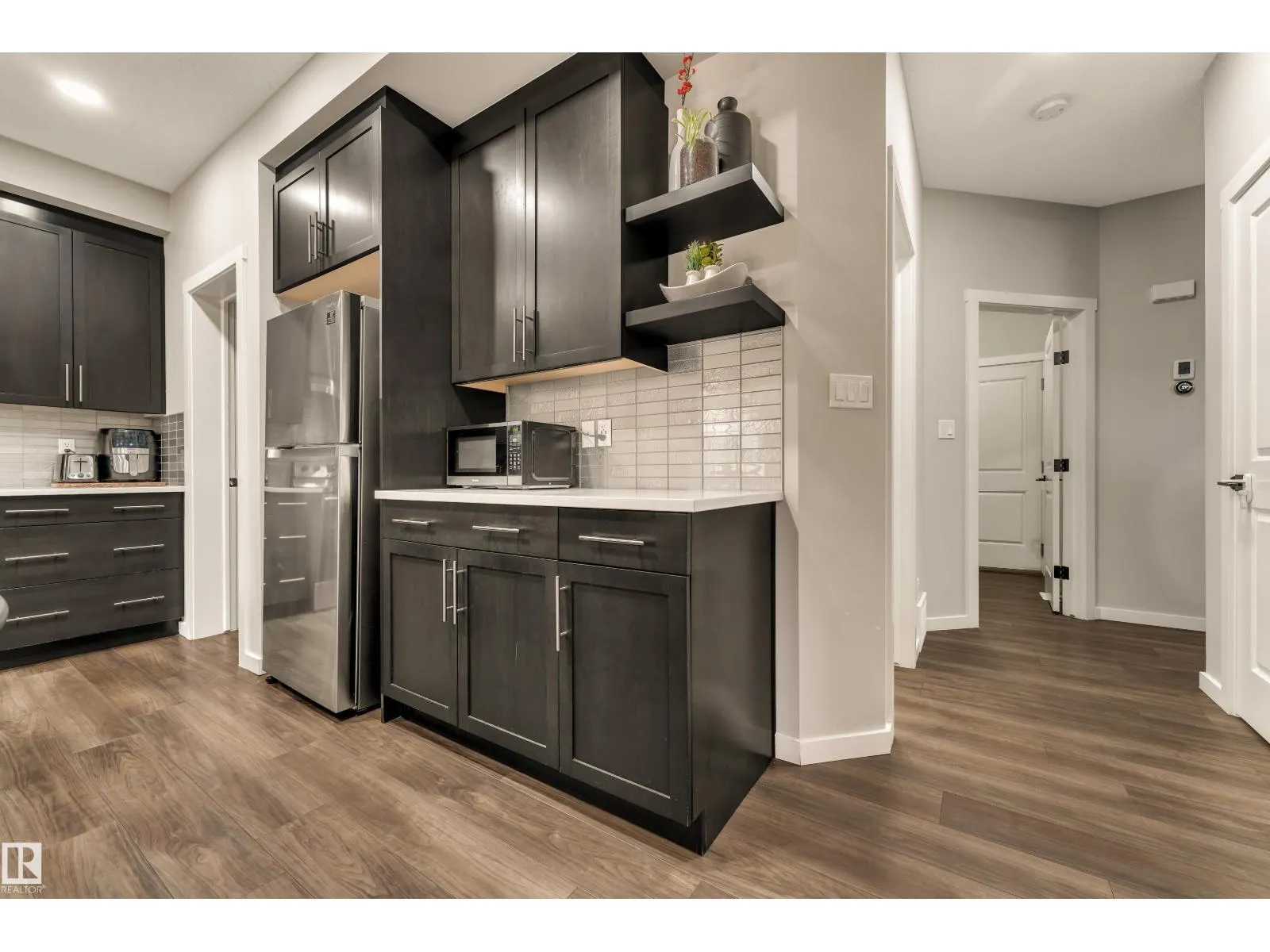 4107 5 AV SW