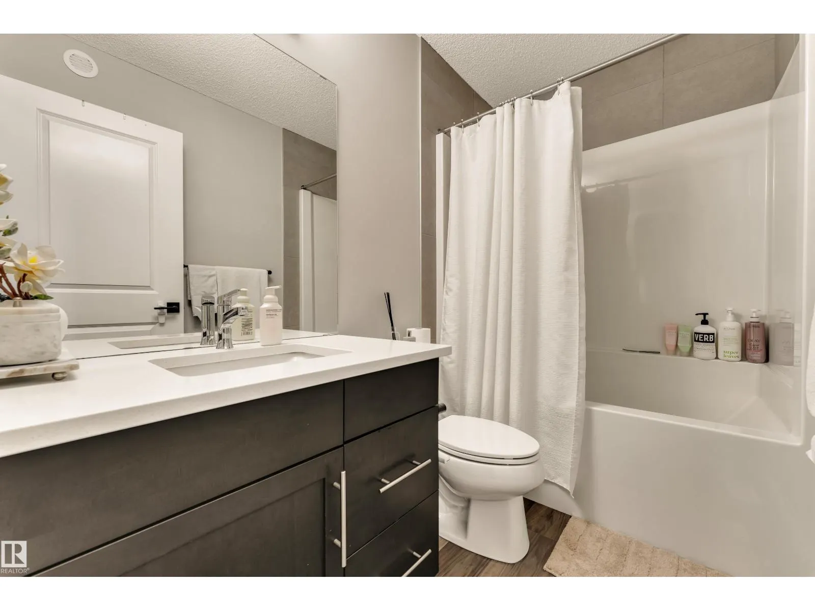 4107 5 AV SW