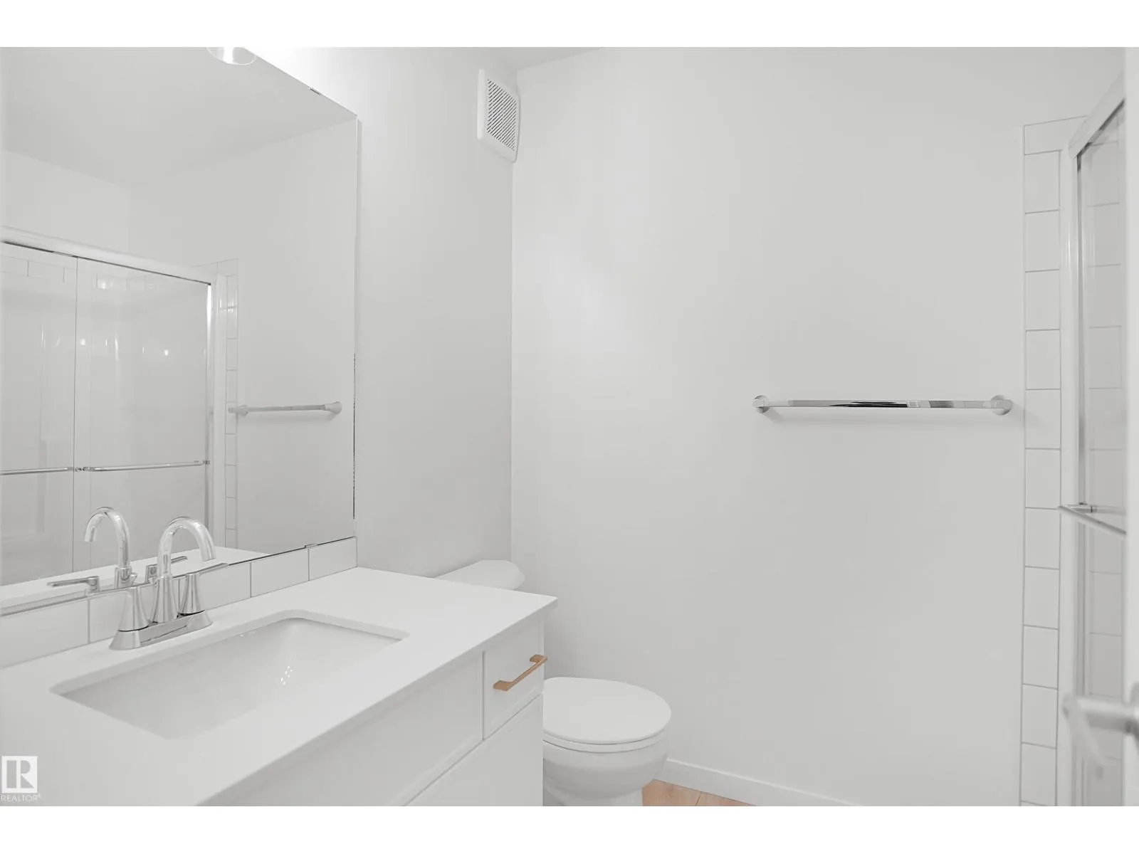 #18 3705 141 ST SW