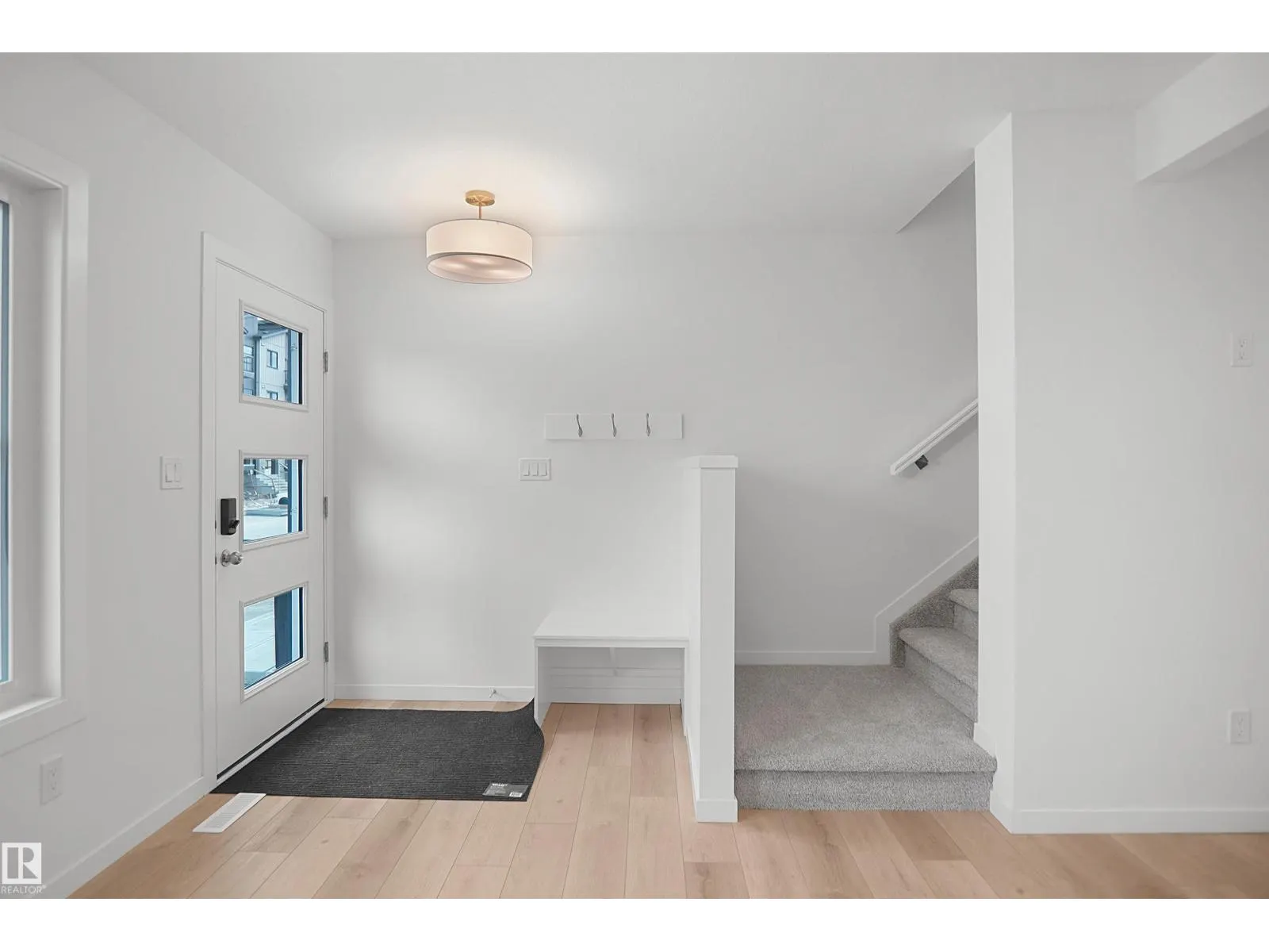 #18 3705 141 ST SW