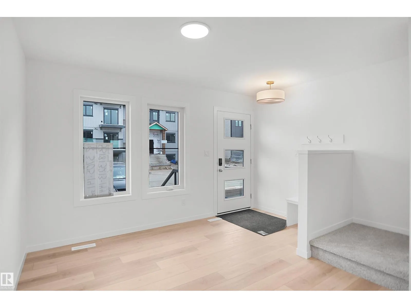 #18 3705 141 ST SW