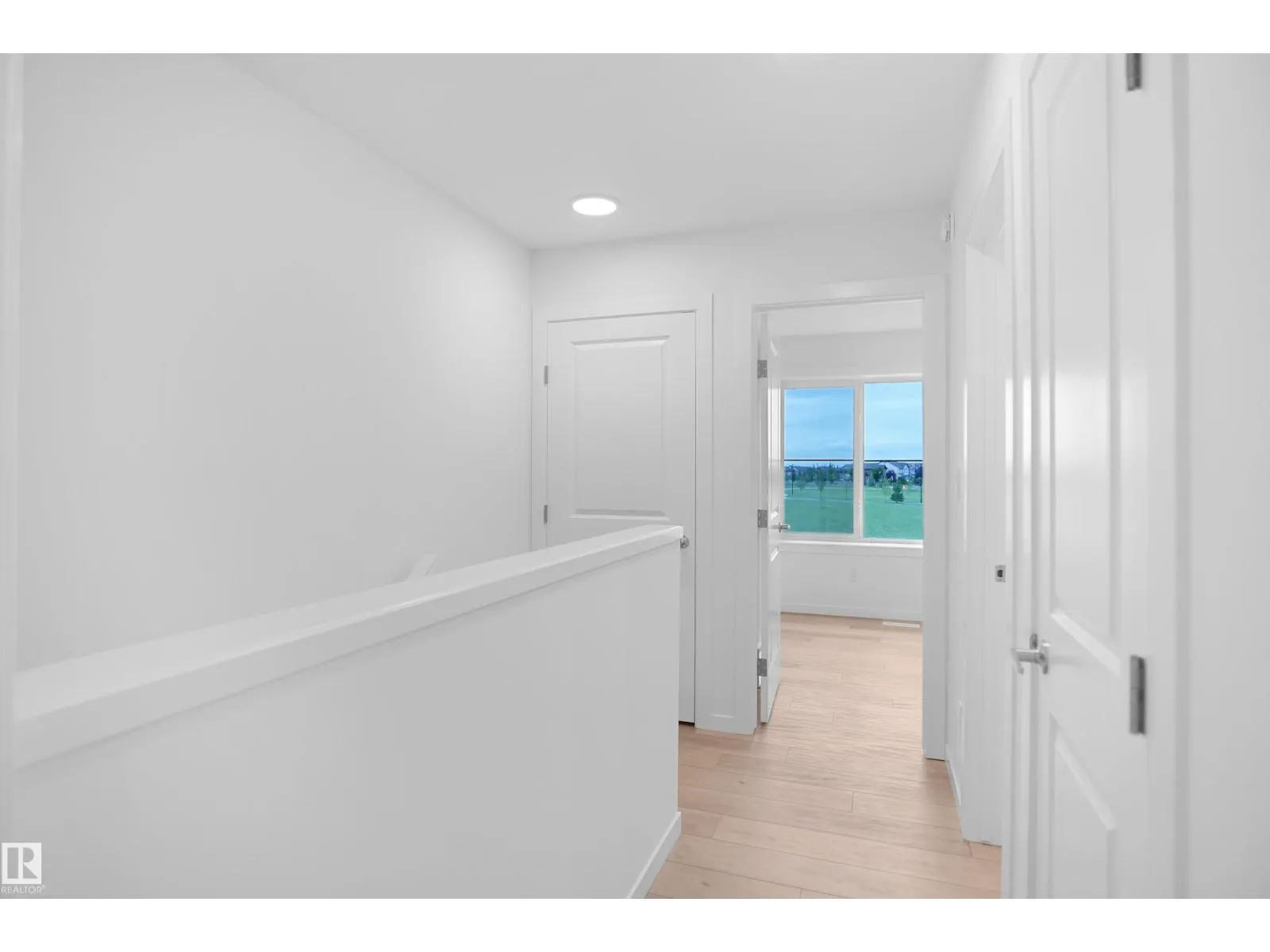 #18 3705 141 ST SW