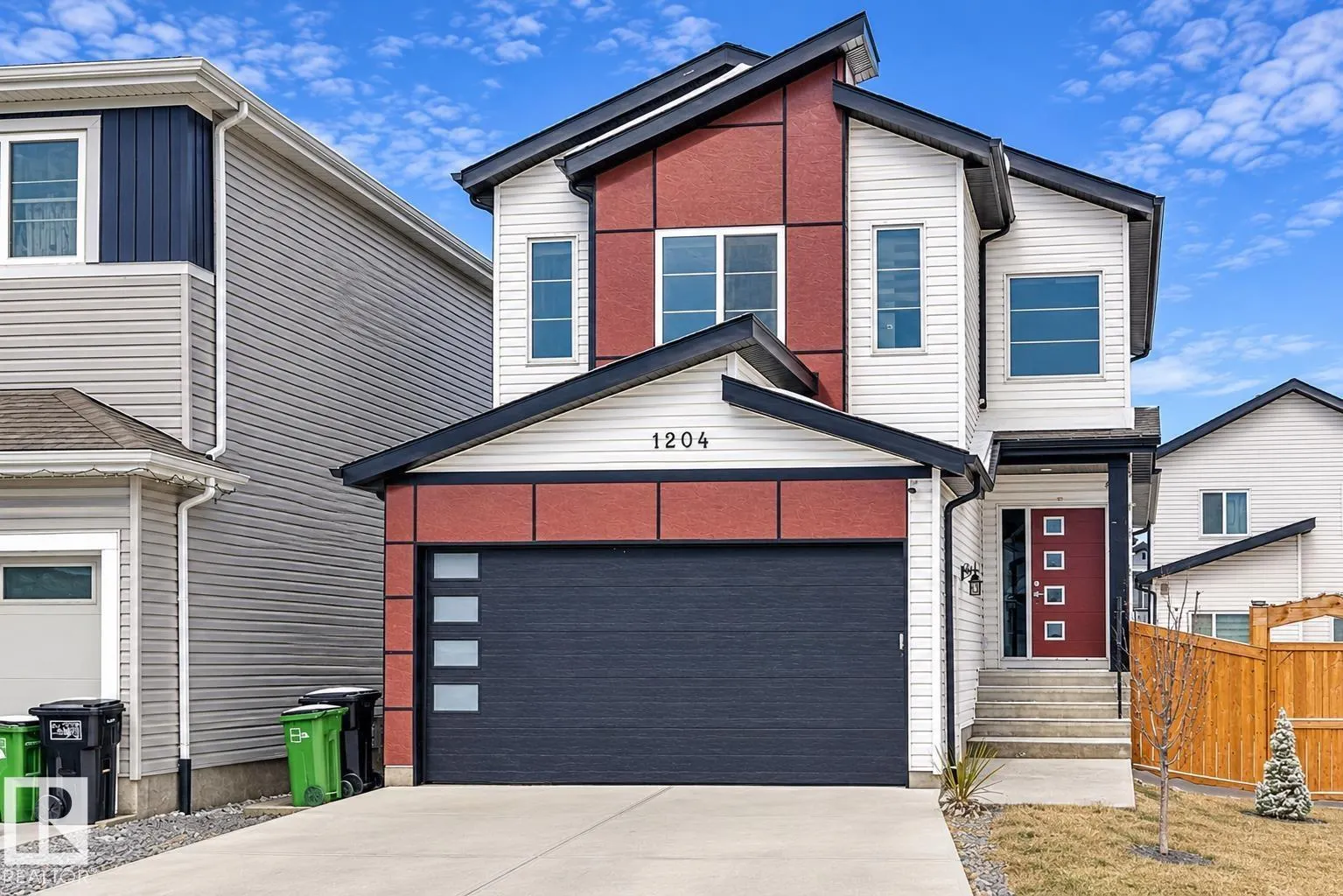 1204 13 AV NW