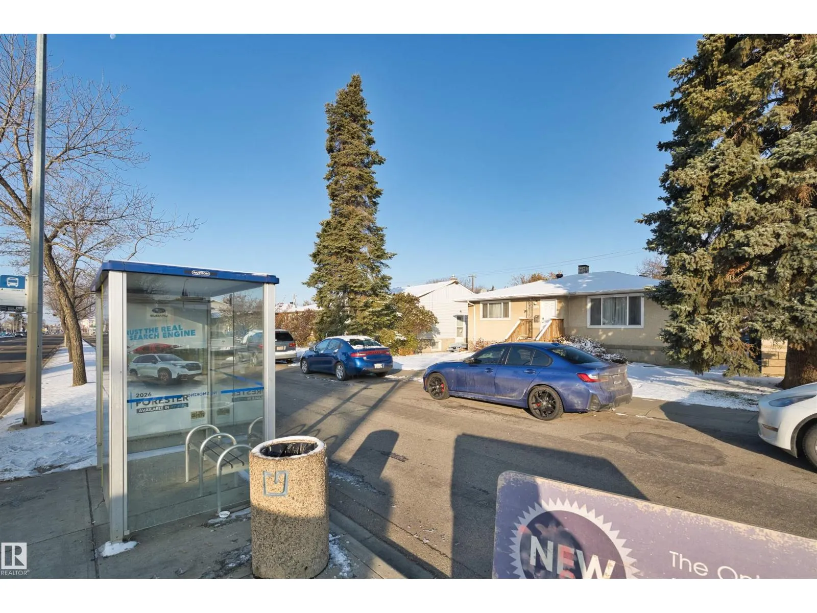 7916 82 AV NW
