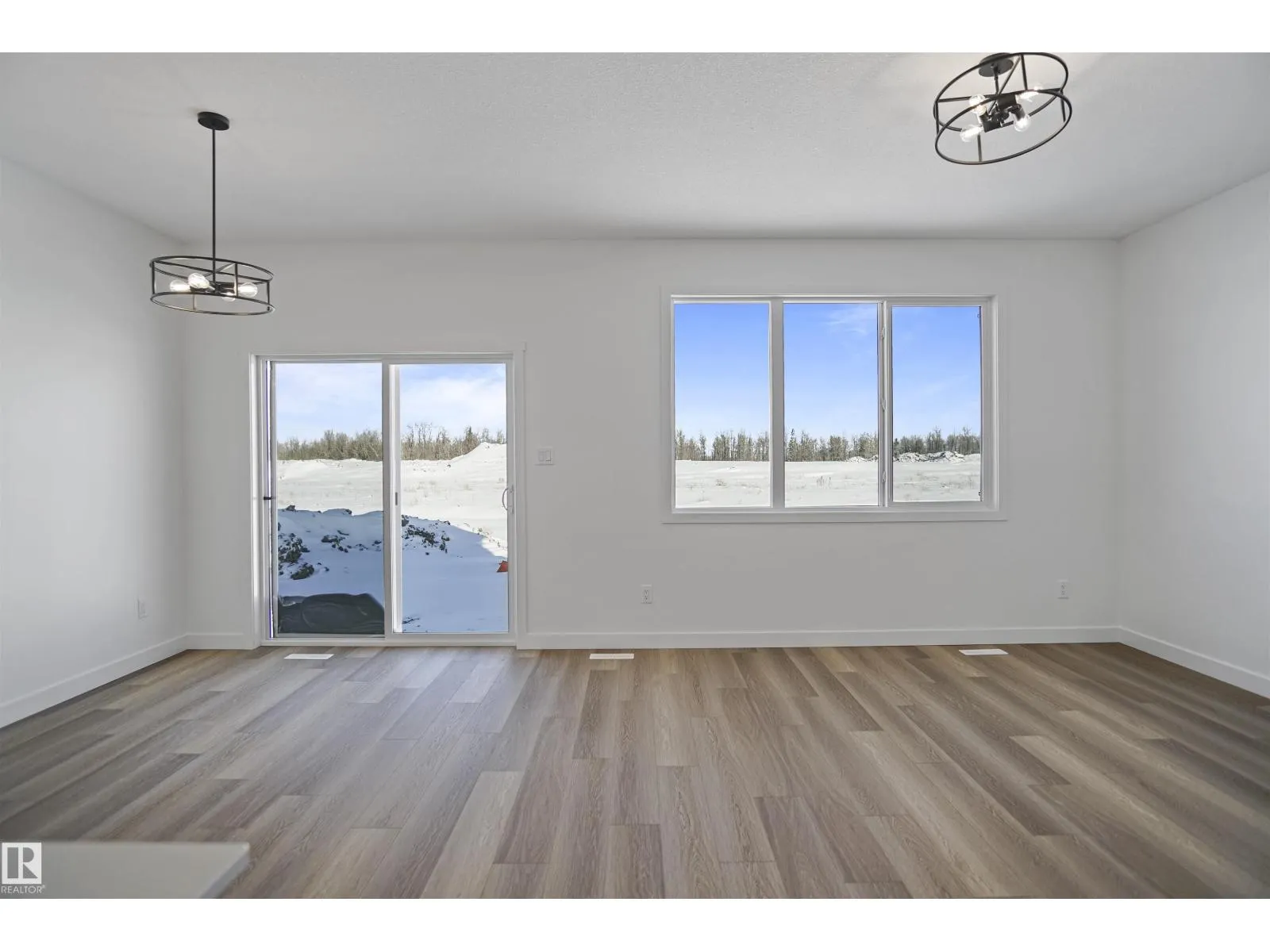 6327 175 AV NW