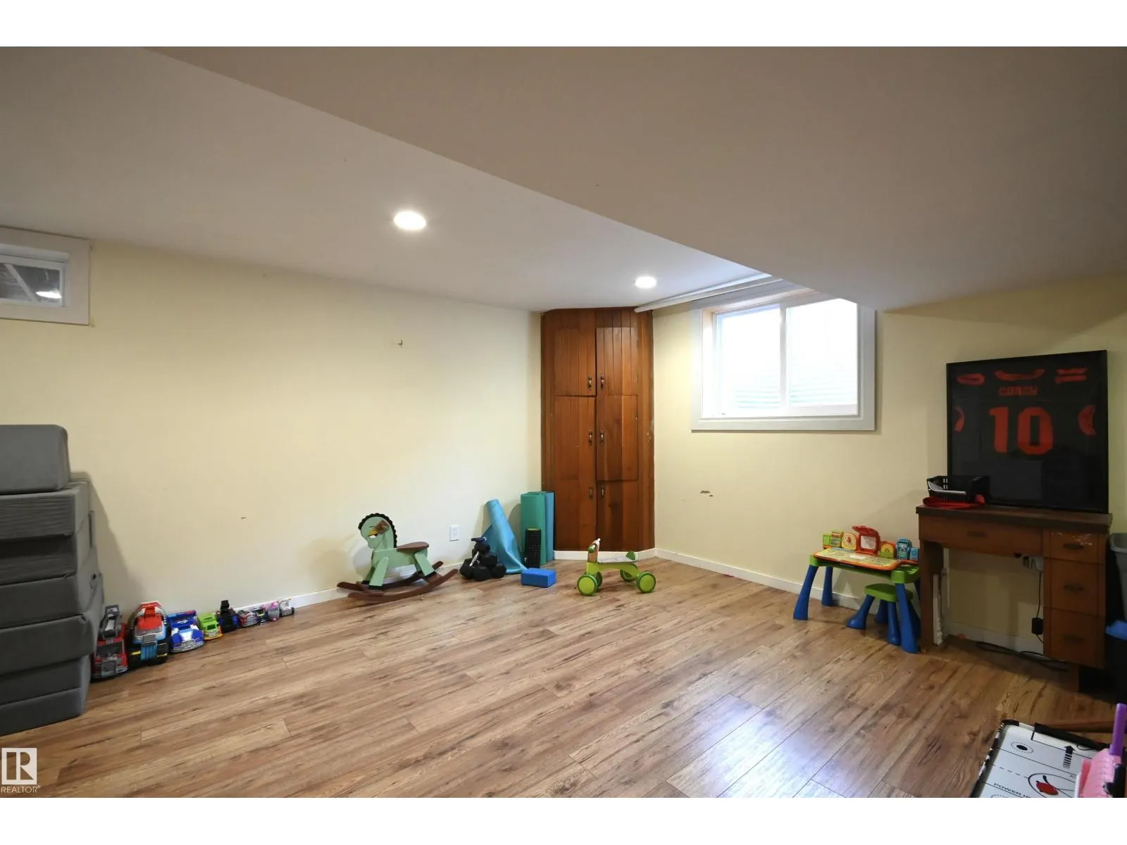 16531 79A AV NW