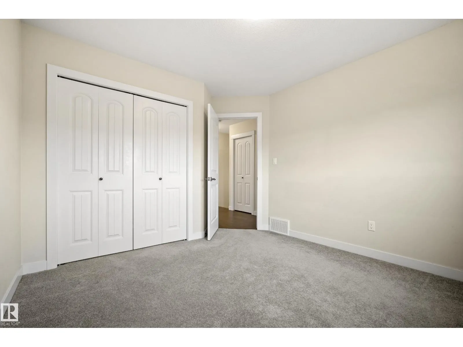 23 GREENBURY BV