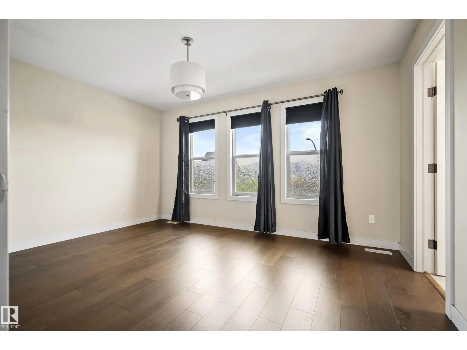 23 GREENBURY BV