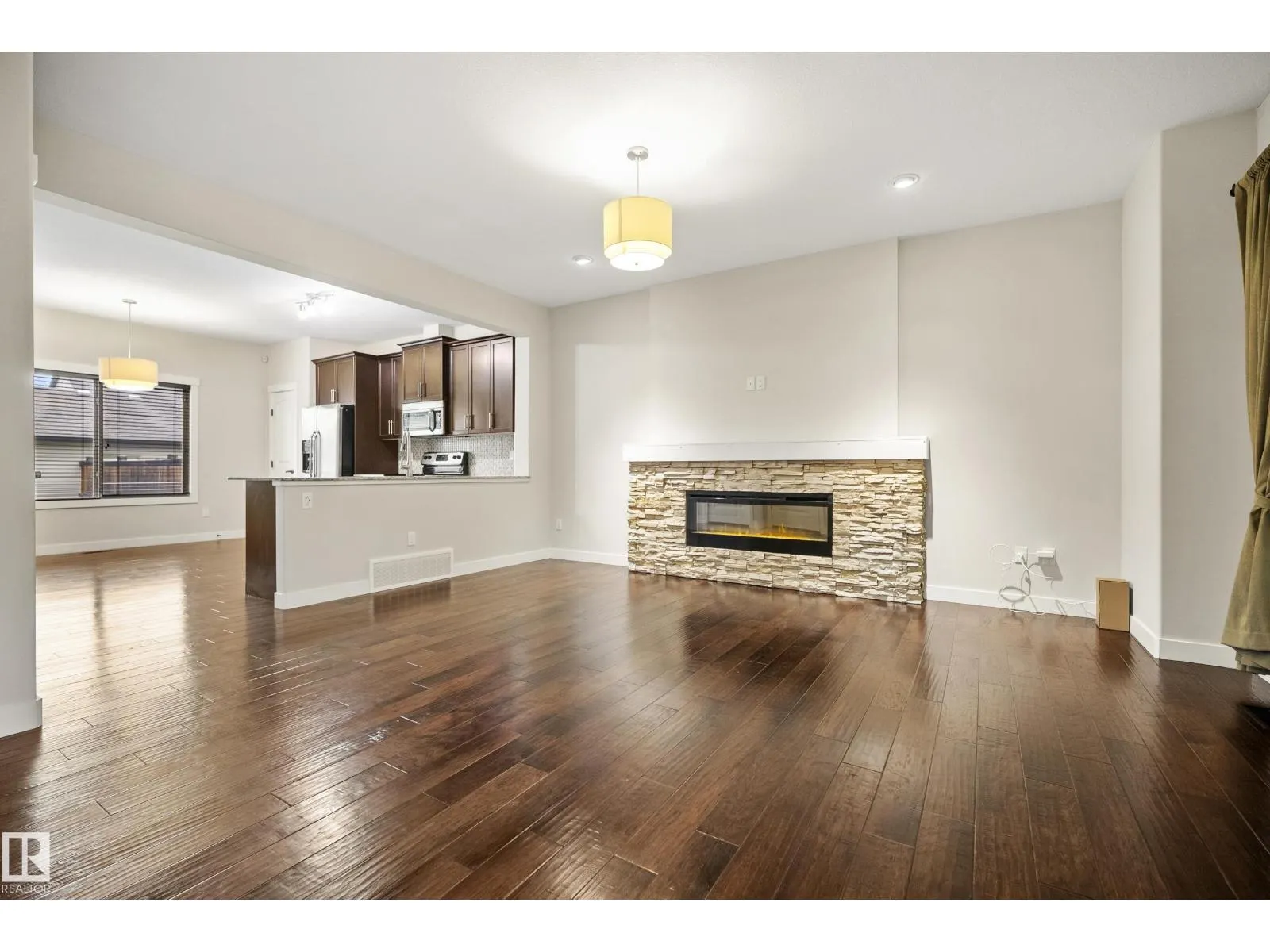 23 GREENBURY BV