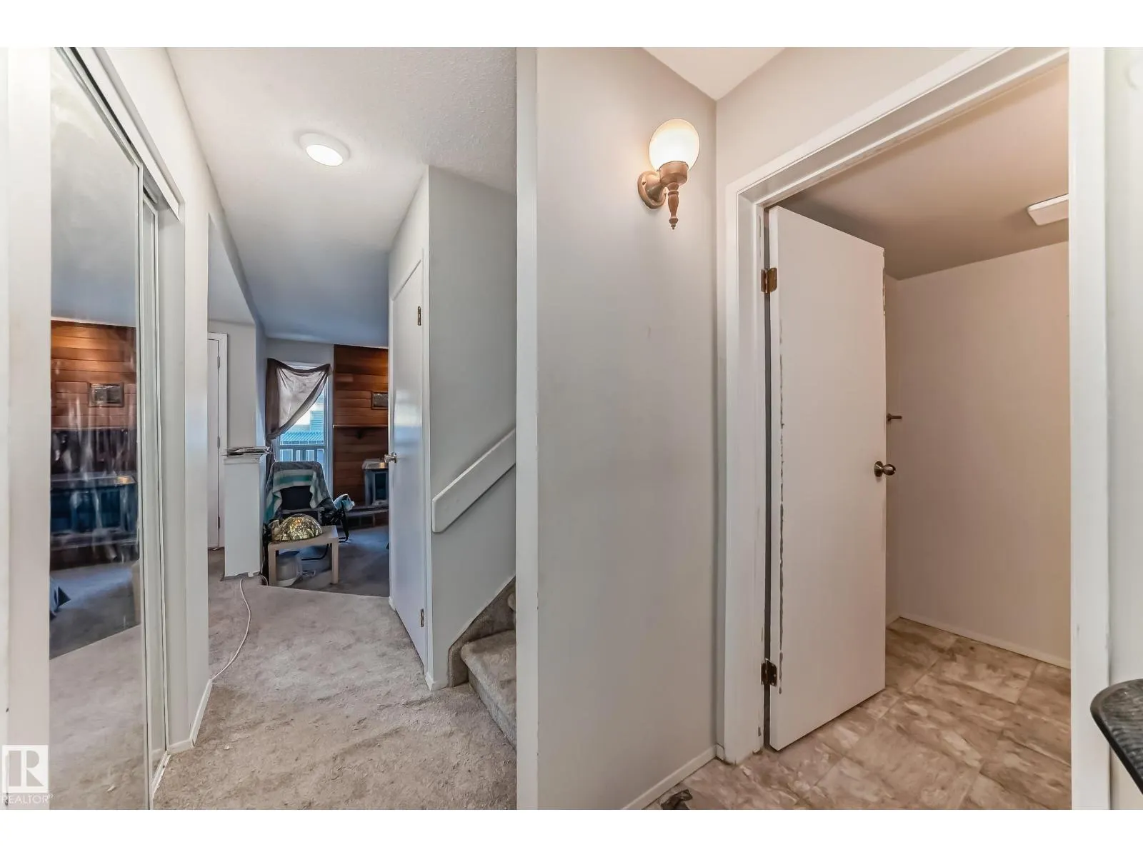#55 1415 62 ST NW