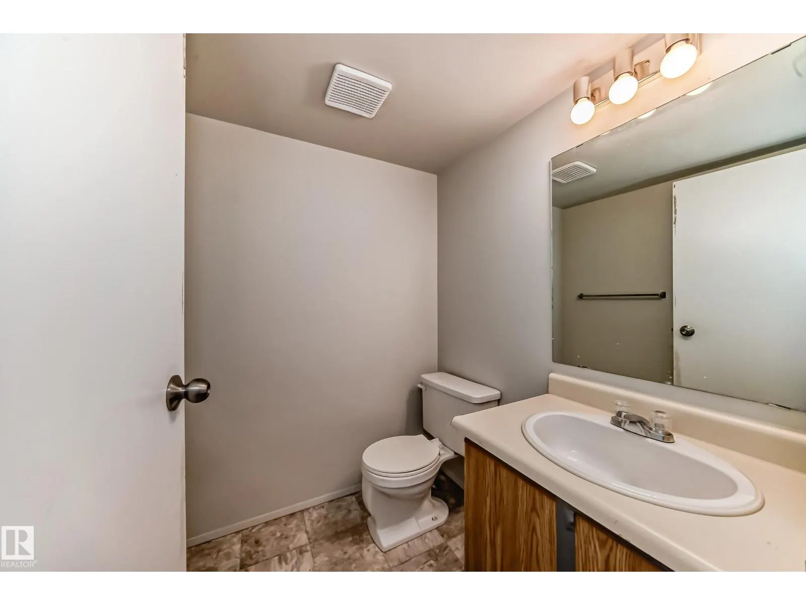 #55 1415 62 ST NW