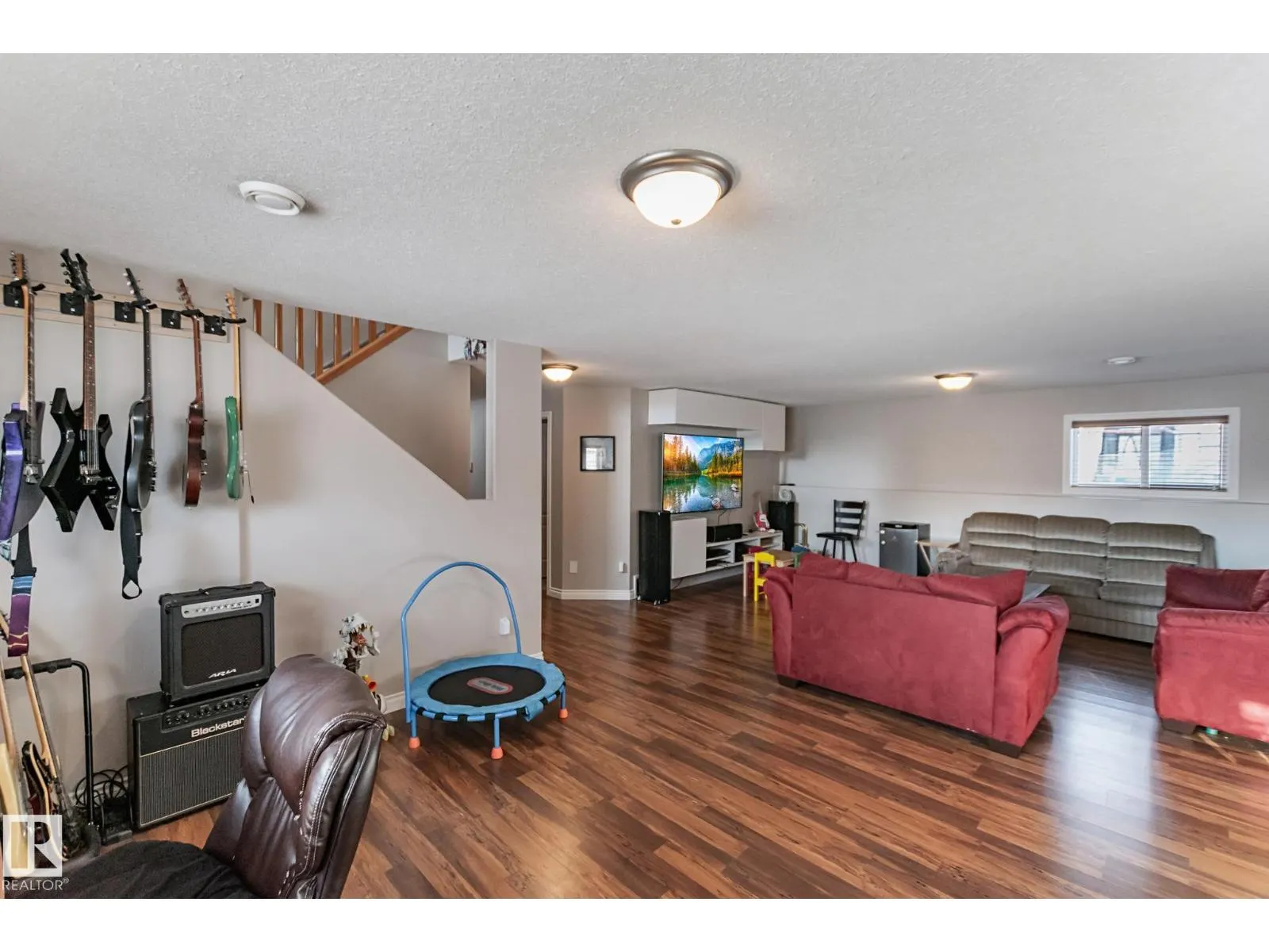 4008 42 ST