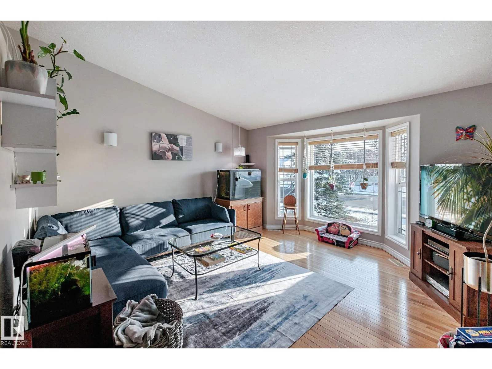 4008 42 ST