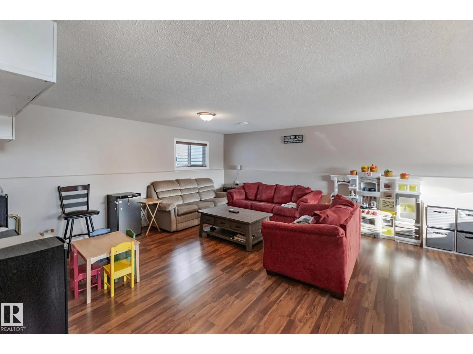 4008 42 ST