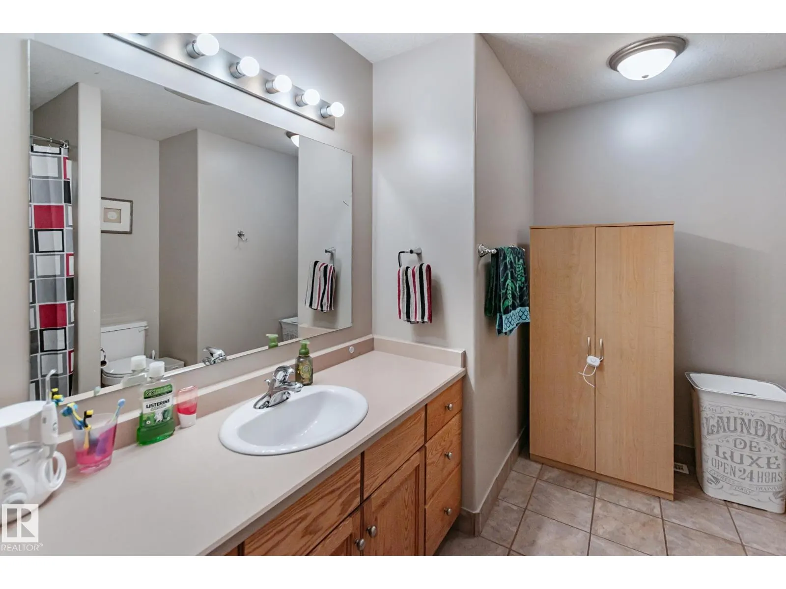 4008 42 ST