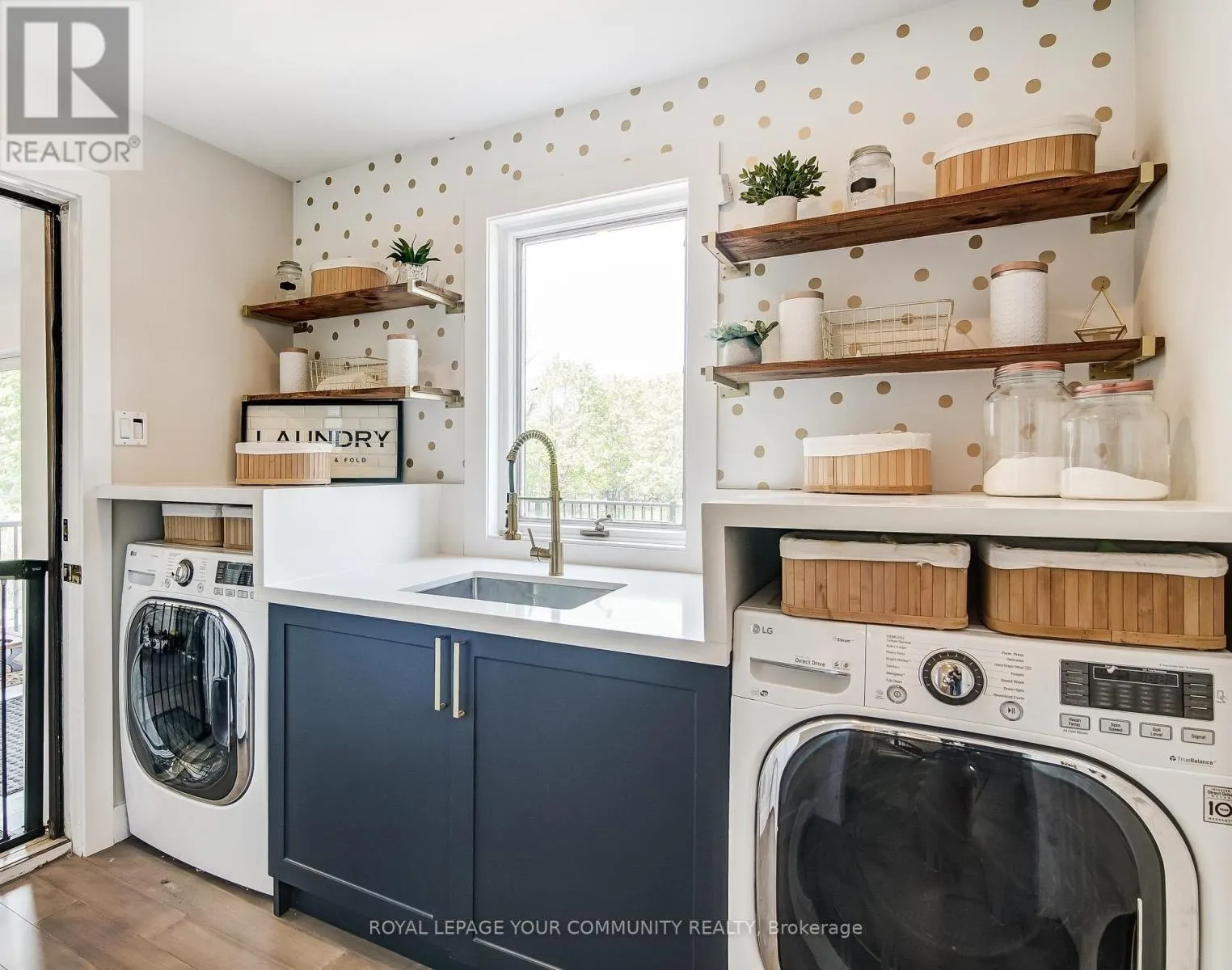 674 REGIONAL RD 21 ROAD