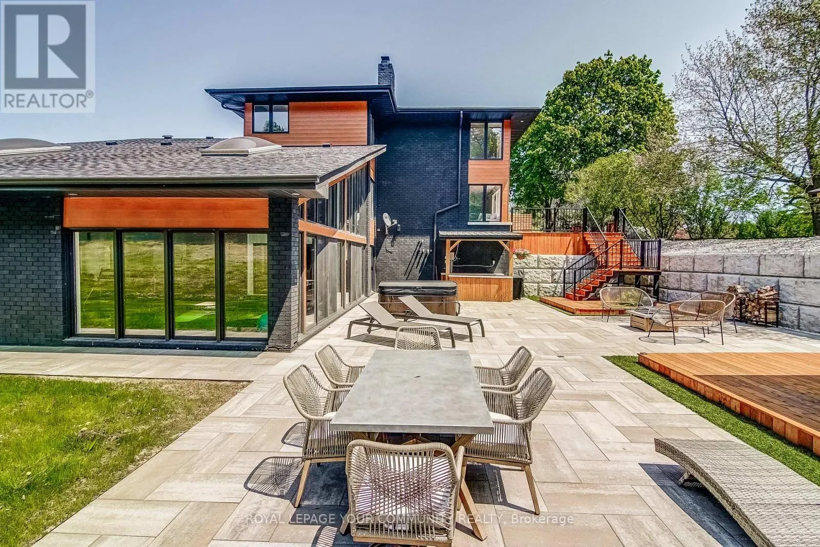 674 REGIONAL RD 21 ROAD