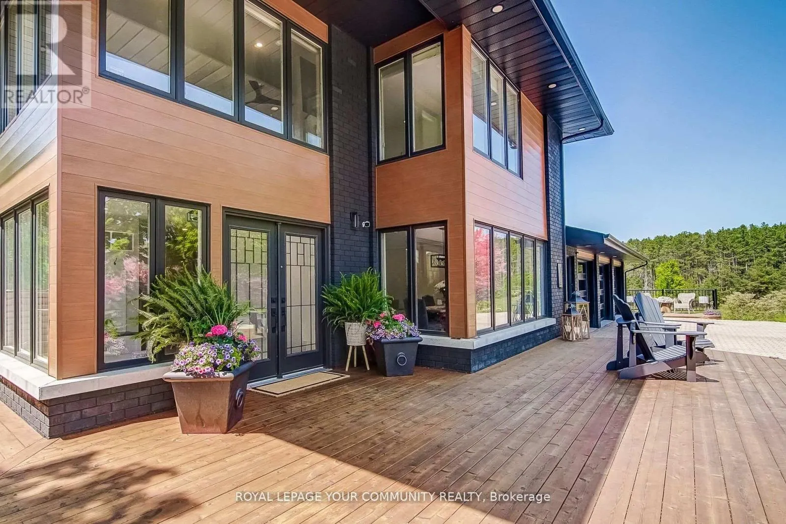 674 REGIONAL RD 21 ROAD