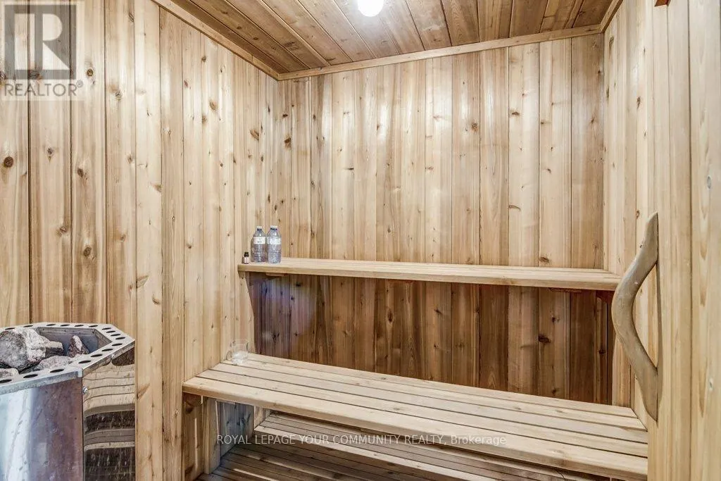 674 REGIONAL RD 21 ROAD