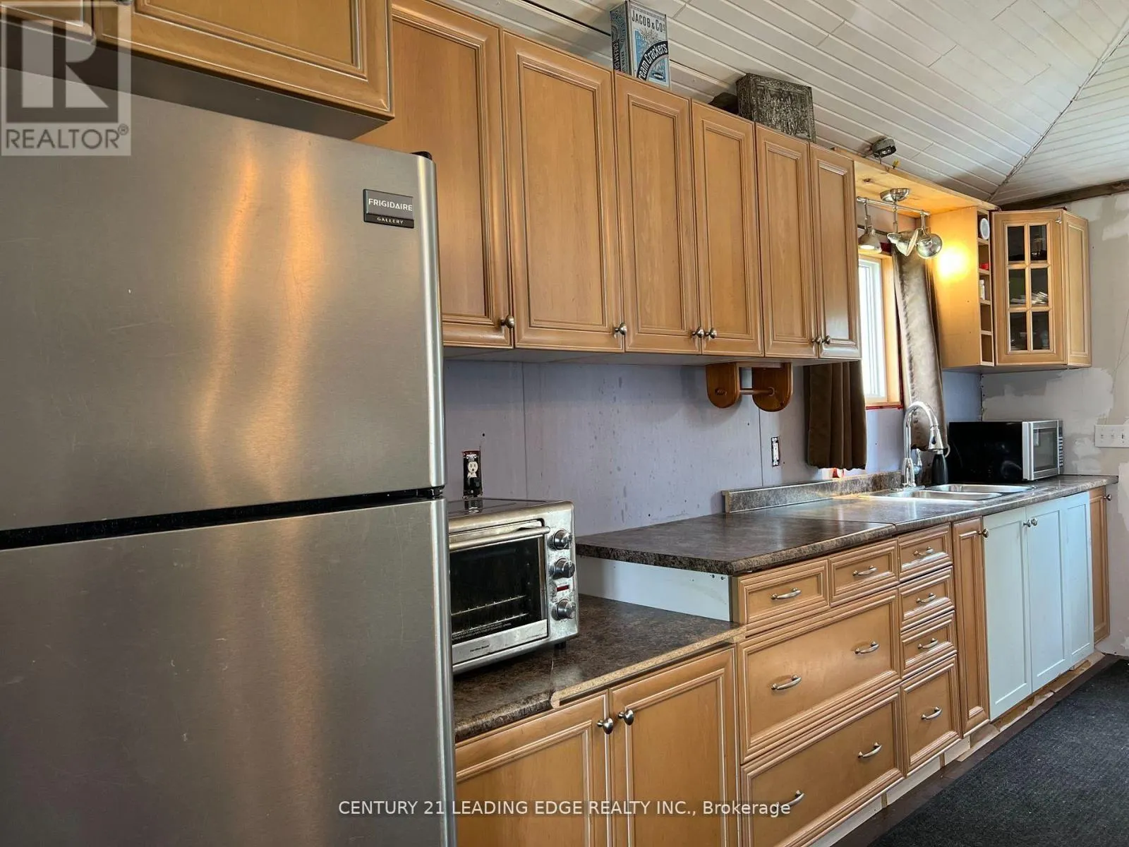 40586B SHORE RD ALLOWANCE ROAD