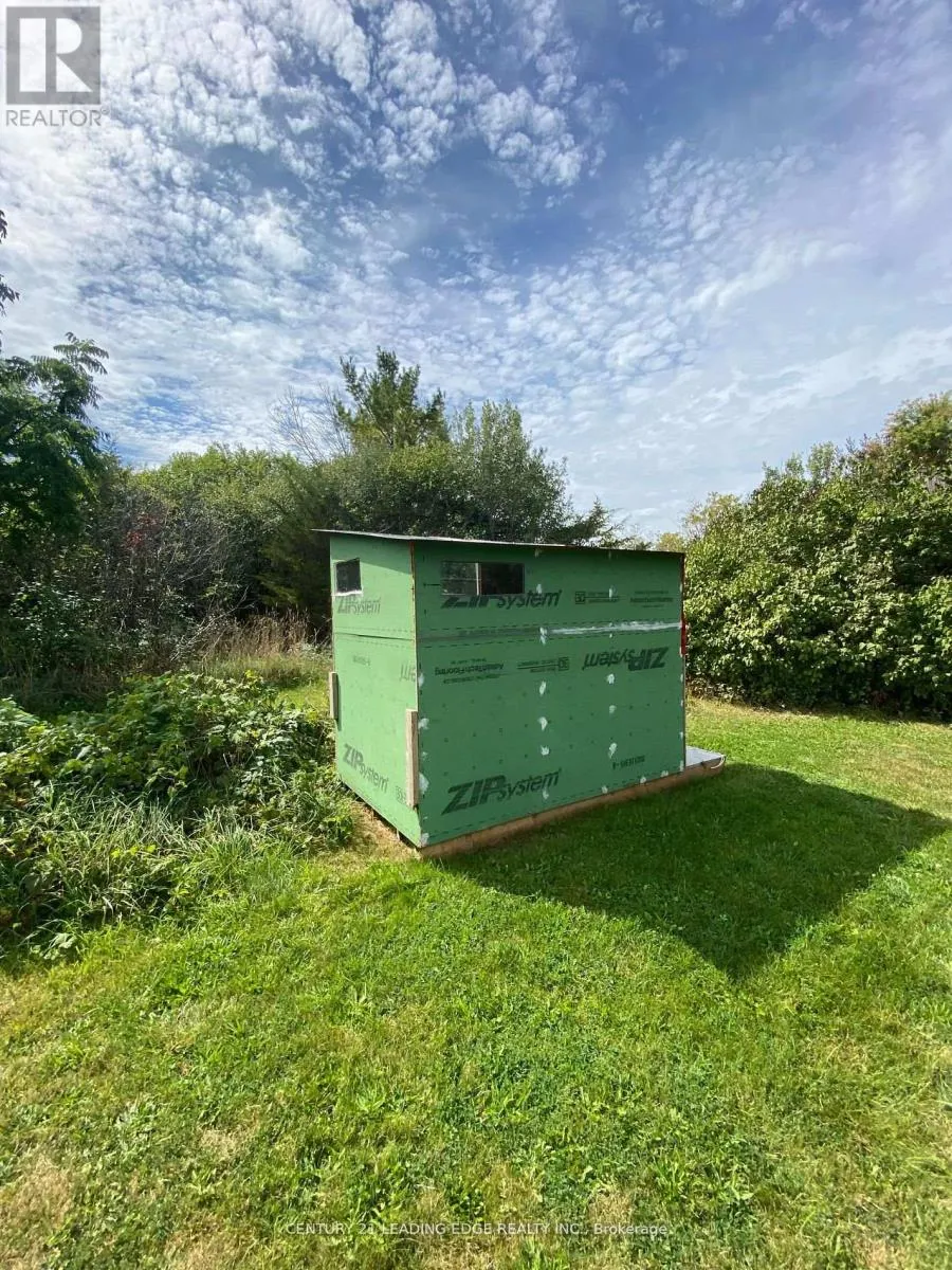 40586B SHORE RD ALLOWANCE ROAD