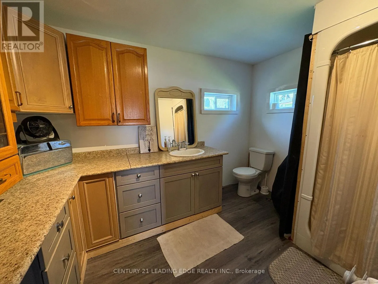 40586B SHORE RD ALLOWANCE ROAD