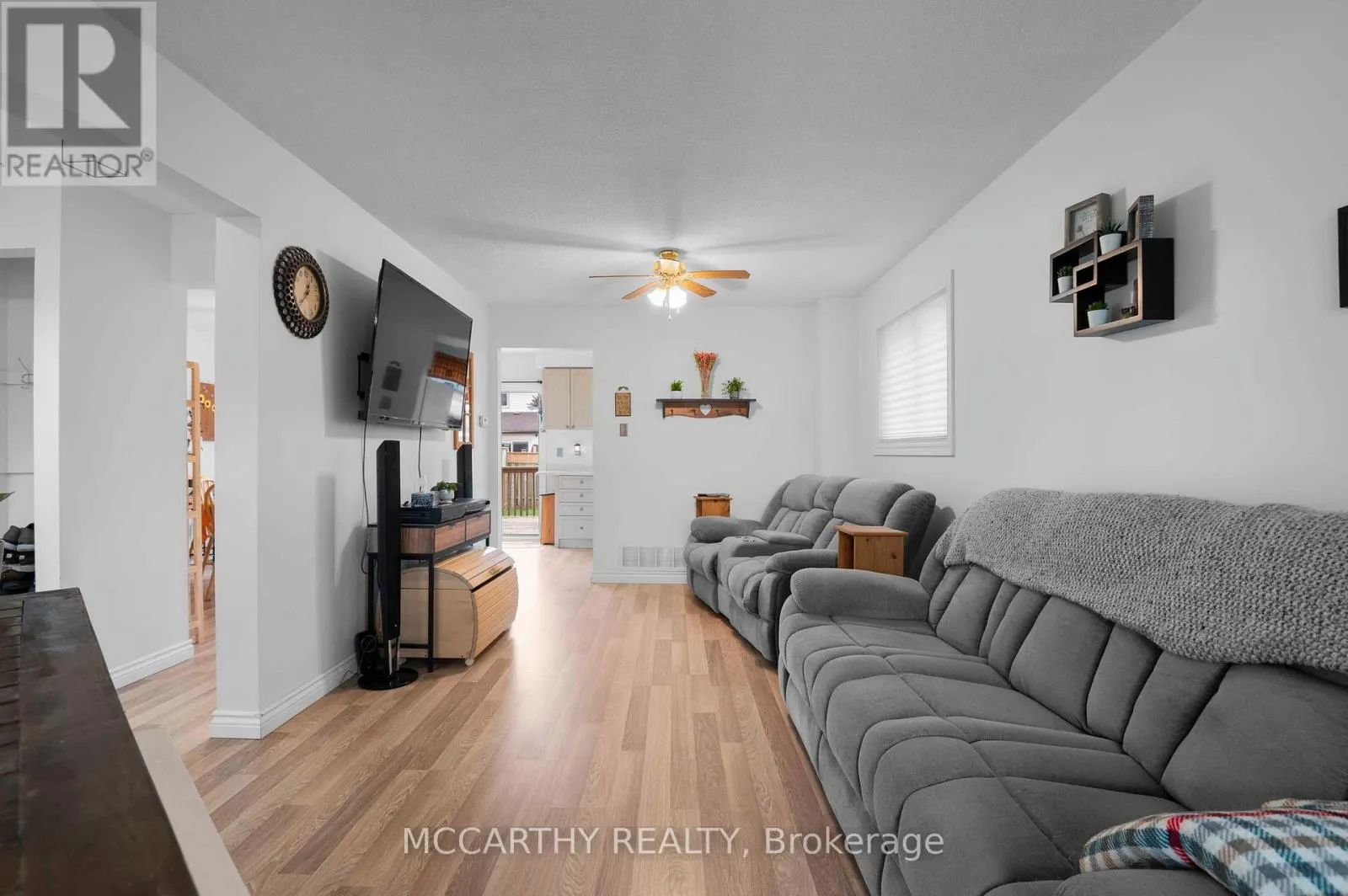 34 CORRIE CRESCENT