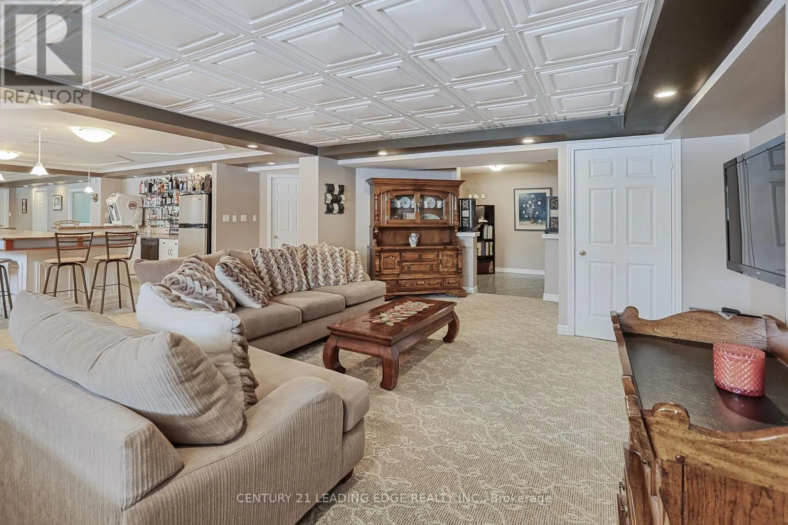 2 DEER RIDGE ROAD