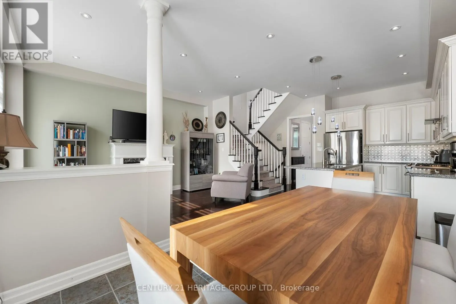 45 ROBERT BERRY CRESCENT