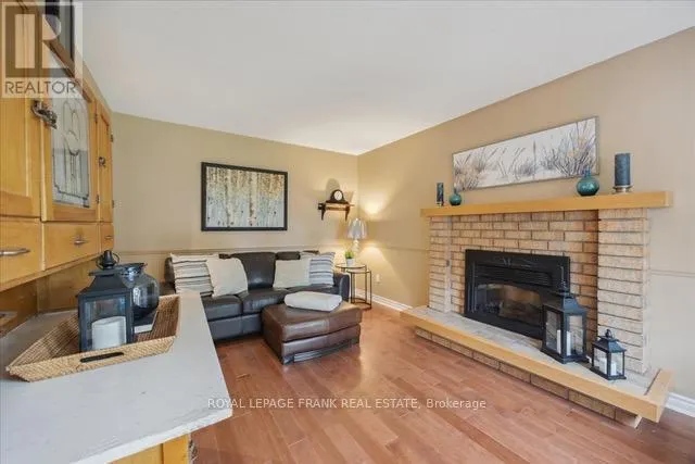 12 LINTON COURT