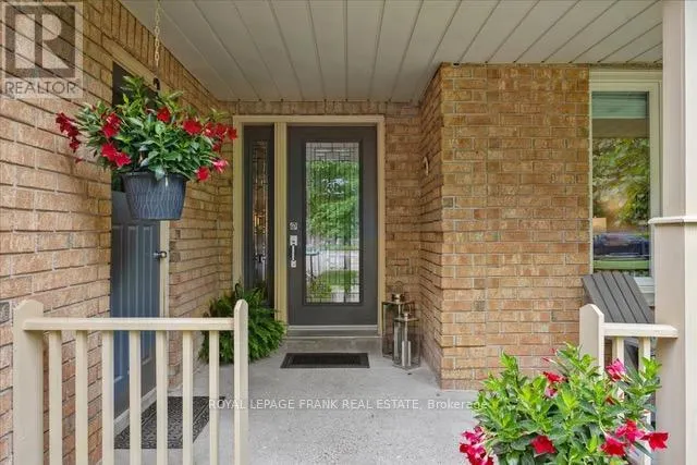 12 LINTON COURT