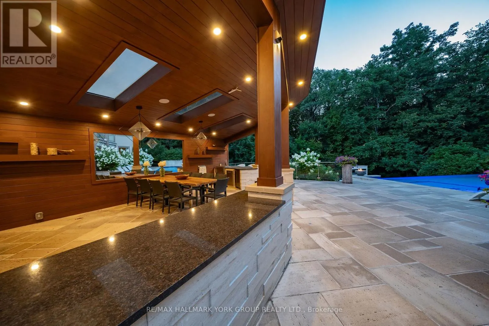 24 DEW DROP COURT