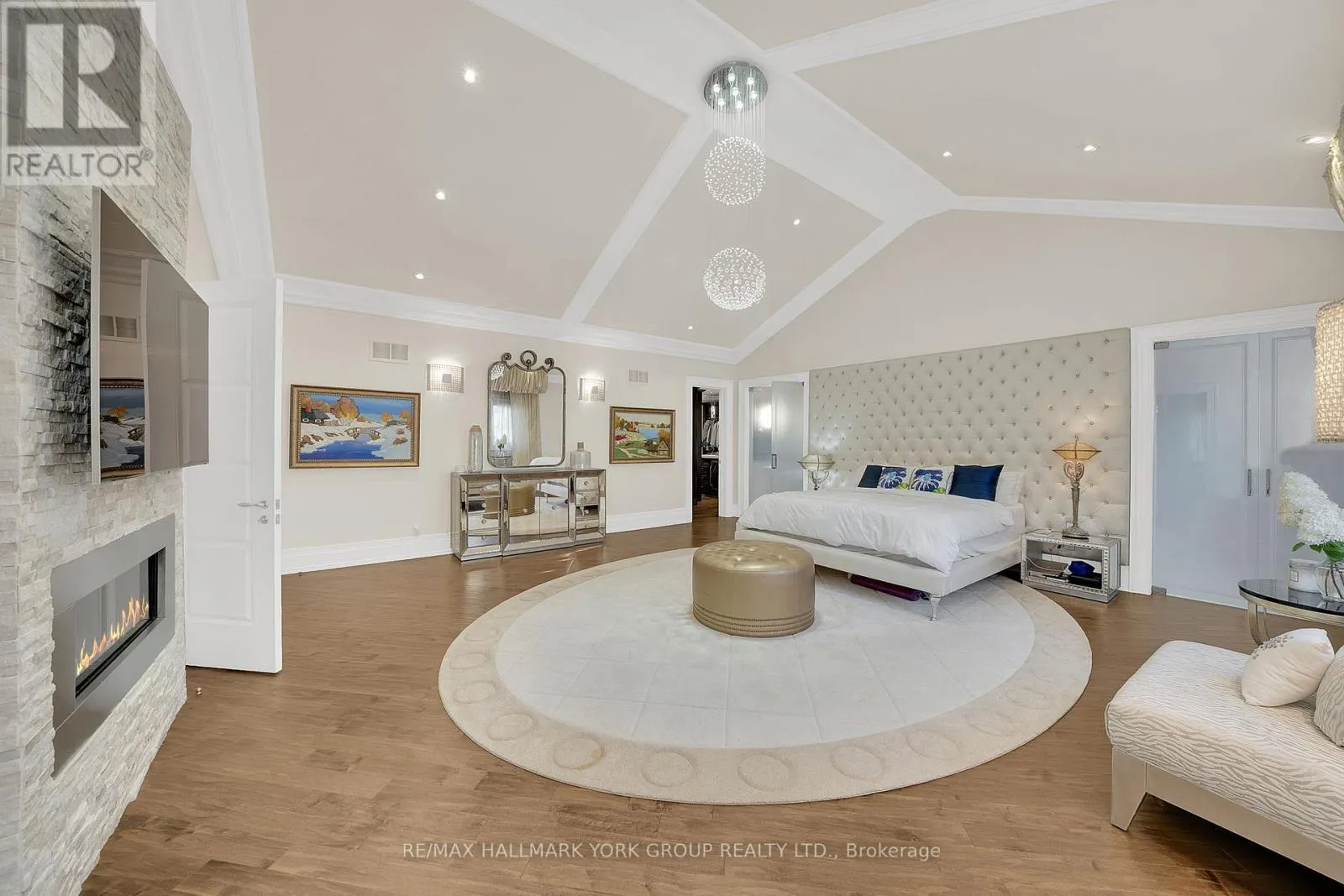 24 DEW DROP COURT