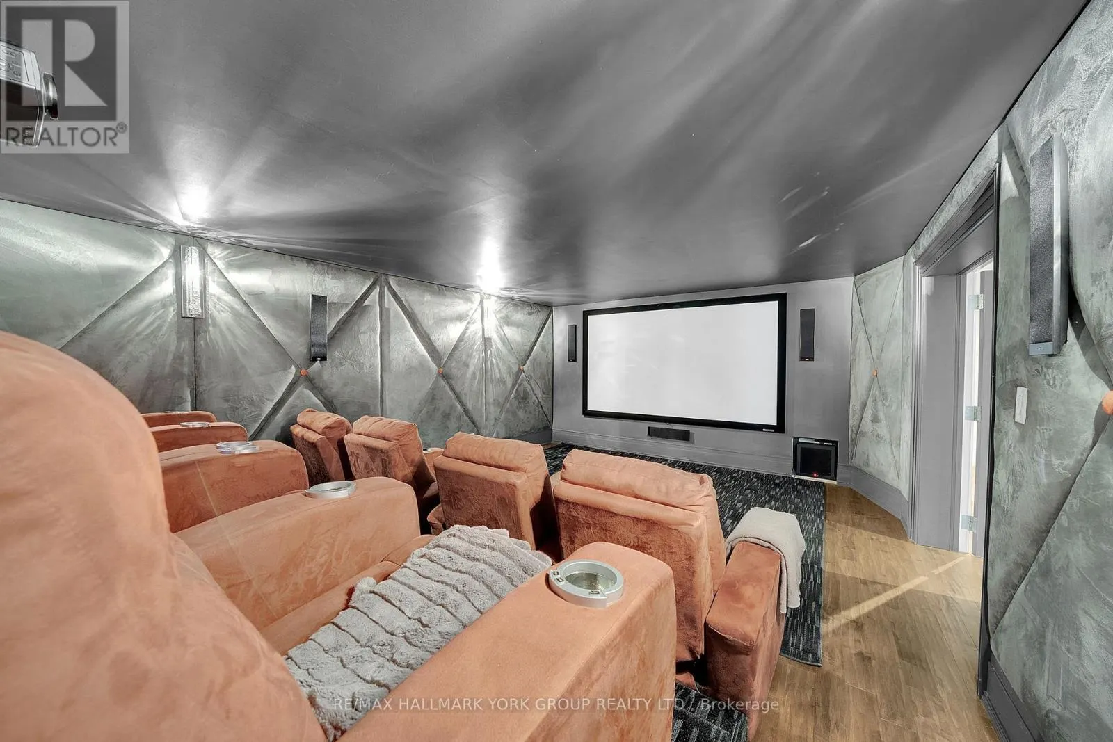 24 DEW DROP COURT
