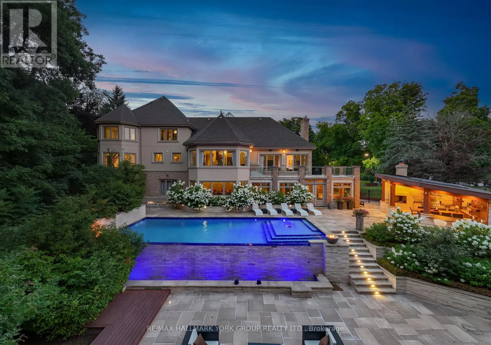 24 DEW DROP COURT