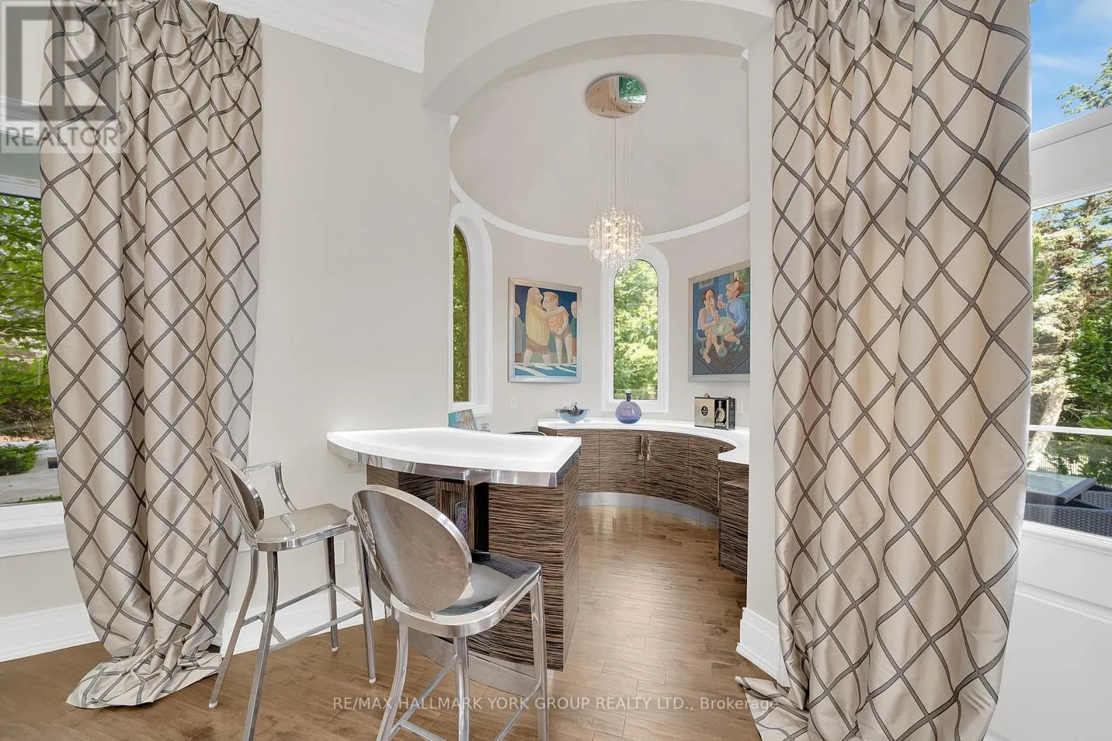 24 DEW DROP COURT