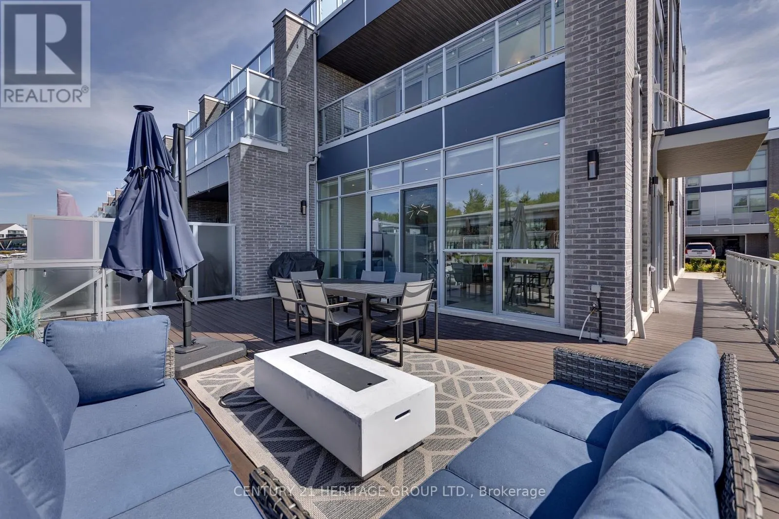 3746 FERRETTI COURT