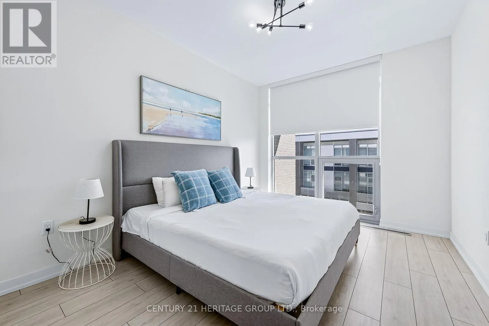 3746 FERRETTI COURT
