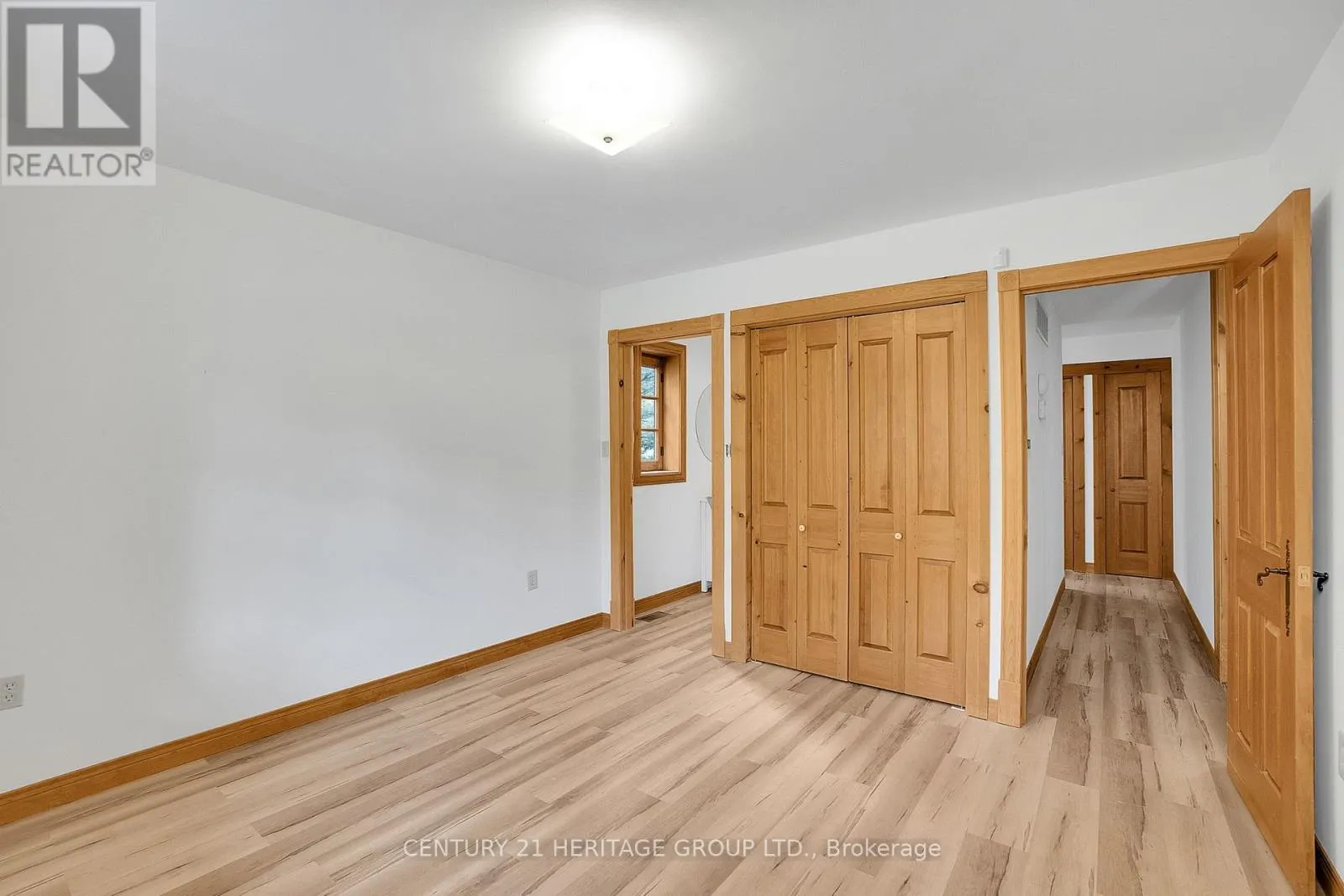 300 OLD BATHURST STREET