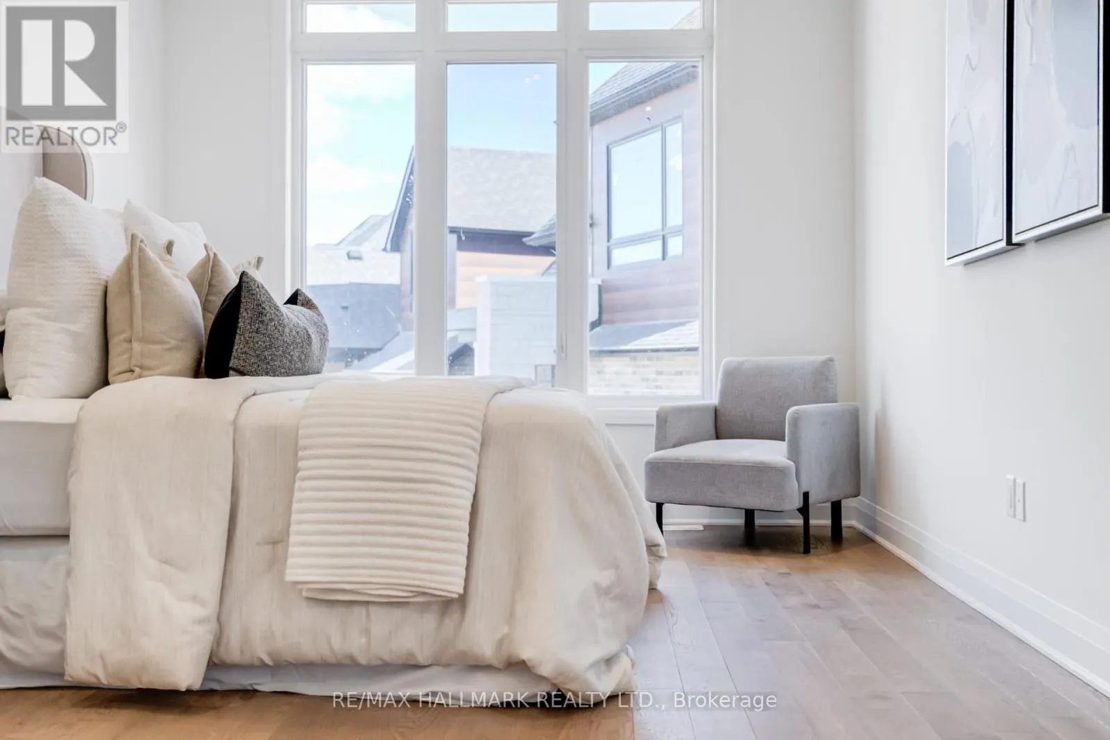 23 VERN ROBERTSON GATE